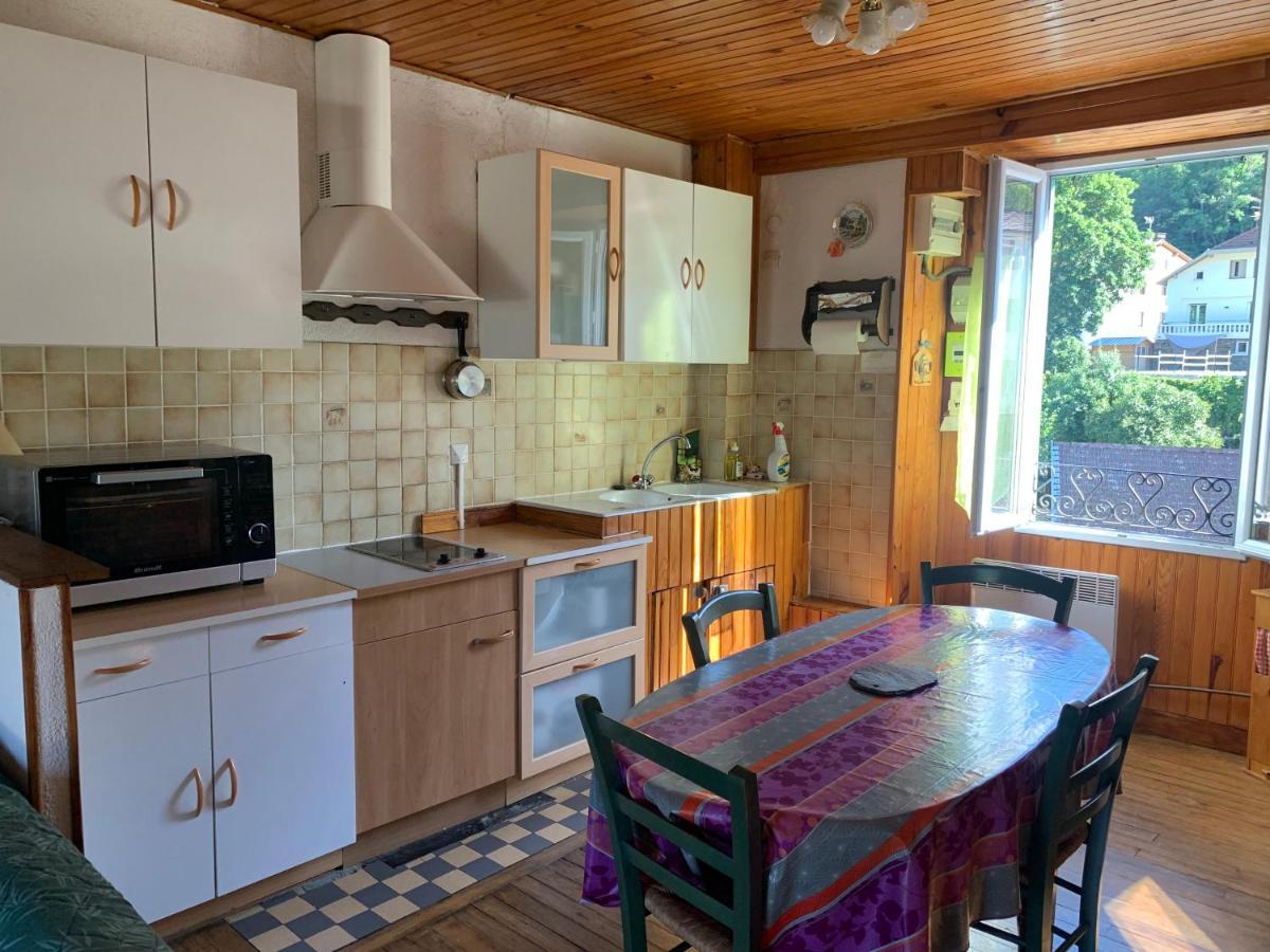 Joli Appartement Dans Une Maison Ancienne Акс-ле-Терм Экстерьер фото